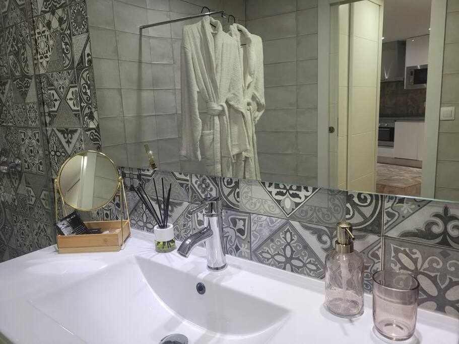 Apartamento Lirio De Agua Granada Centro 아파트 외부 사진